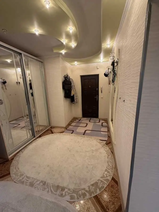 Фото Продаю 3 кімнатну квартиру, 81 кв. м, Ревуцького вул. 19/1 Київ, ціна: 95000 $, код 5305