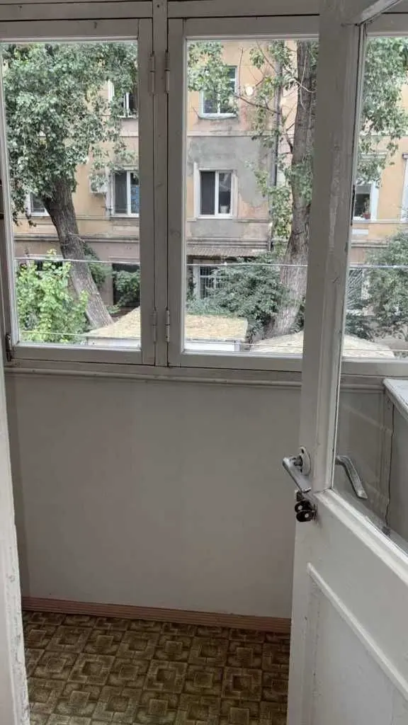 Фото Selling a 2-room apartment, 47 sq.m., Rizdvyana street (Dzerzhins'koho settlement)  Odesa, price: 46000 $, code 5306