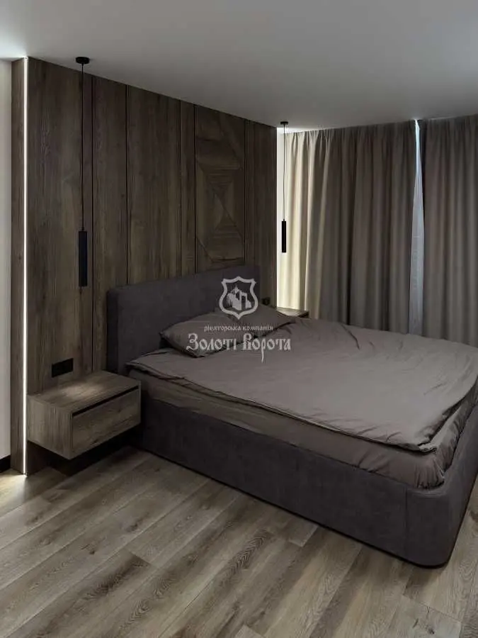 Фото Selling a 1-room apartment, 53 sq.m., Beresteiska Avenue (Peremohy Avenue)  Kyiv, price: 112000 USD, code 5328