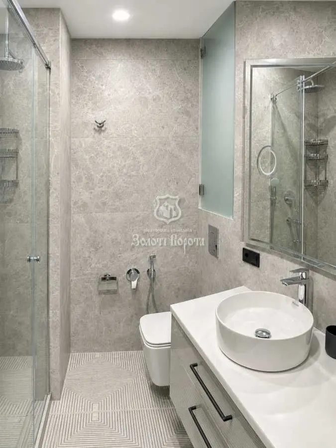 Фото Selling a 1-room apartment, 53 sq.m., Beresteiska Avenue (Peremohy Avenue)  Kyiv, price: 112000 USD, code 5328