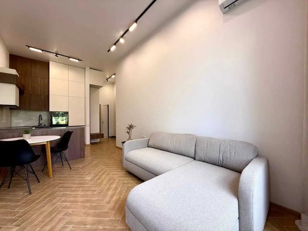 Фото Rent a 2-room apartment, Vsevoloda Zmiyenka street  Kyiv for long-term rent, price: 30000 UAH, code 5332