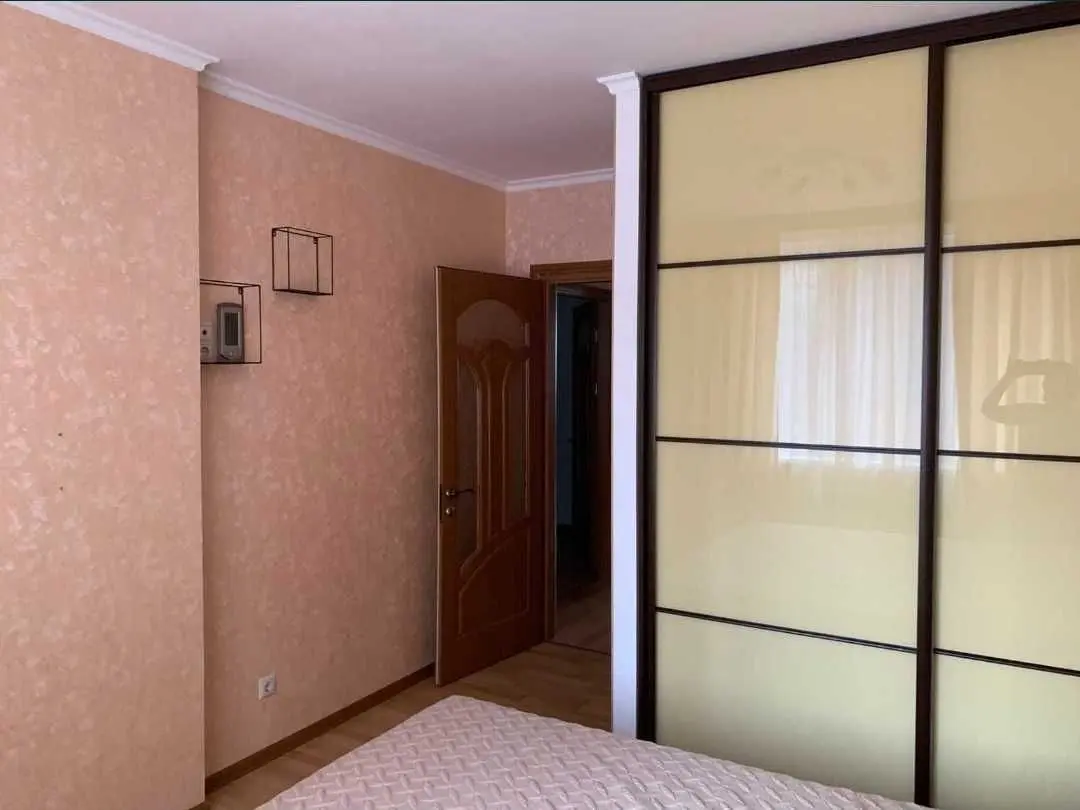 Фото Selling a 3-room apartment, 103.1 sq.m., Saperno-Slobidska Street  Kyiv, price: 162000 USD, code 5334