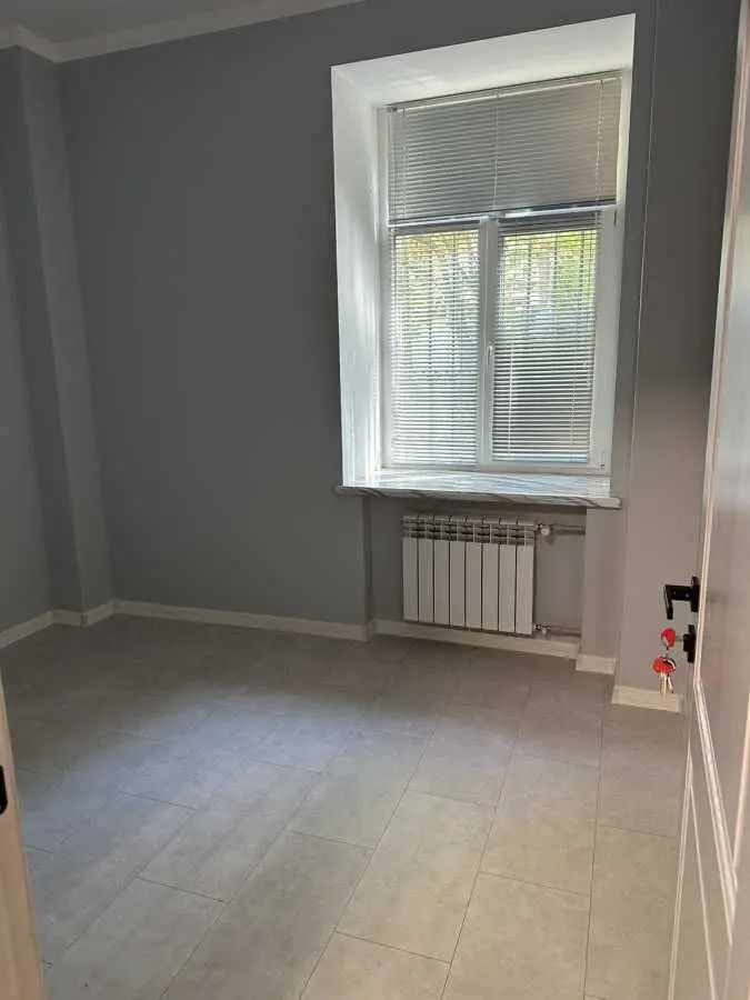 Фото Rent an office, Hetmana Pavla Skoropadskoho Street (Lev Tolstoi Street)  Kyiv for long-term rent, price: 22000 UAH, code 5348