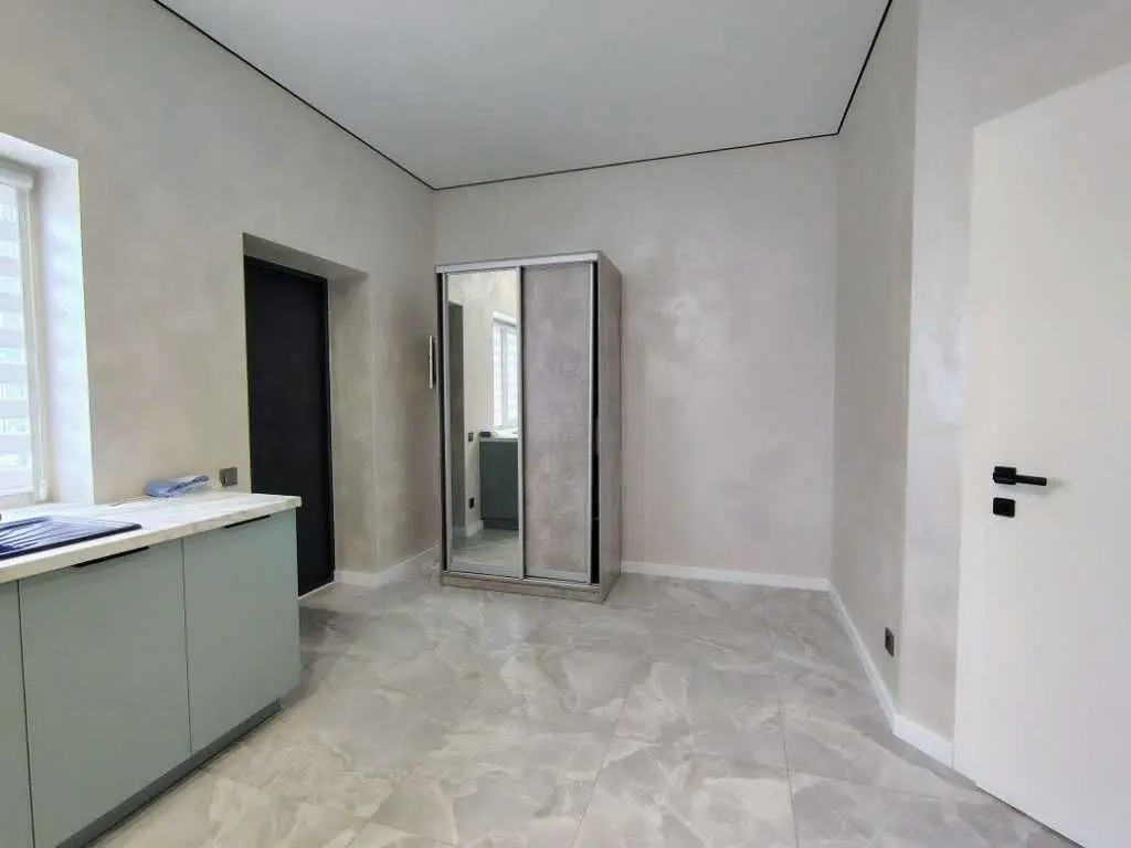 Фото Продаю 1 кімнатну квартиру, 43 кв. м, Бузкова вул. (Гастелло)  Васильків, ціна: 55000 USD, код 5352