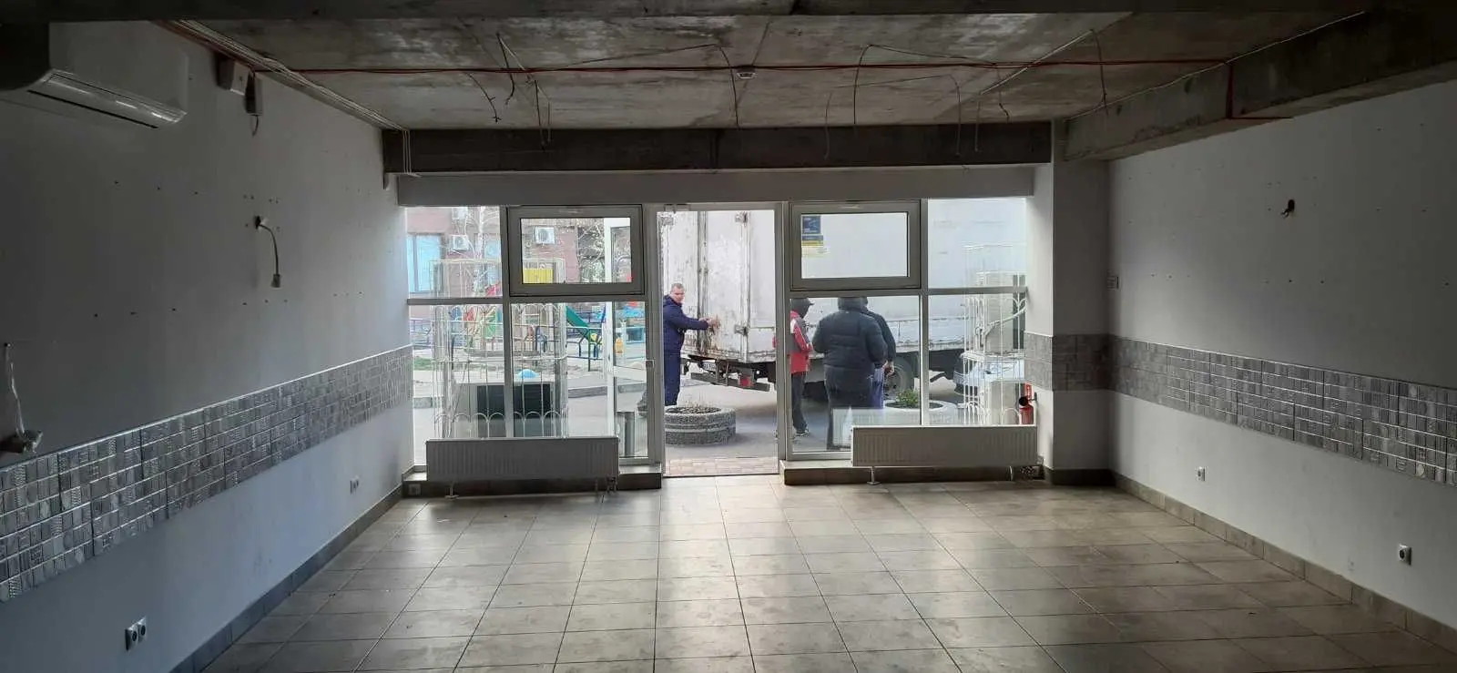 Фото Продаю офіс, 144 кв. м, Олександра Мишуги вул.  Київ, ціна: 244800 USD, код 5359
