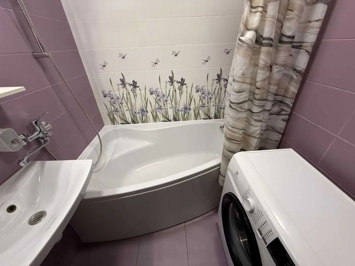 Фото Rent a 2-room apartment, Bratyslavska Street 13 Kyiv for long-term rent, price: 19000 UAH, code 5365