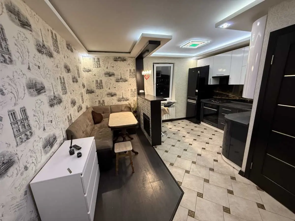 Фото Rent a 2-room apartment, Bratyslavska Street 13 Kyiv for long-term rent, price: 19000 UAH, code 5365