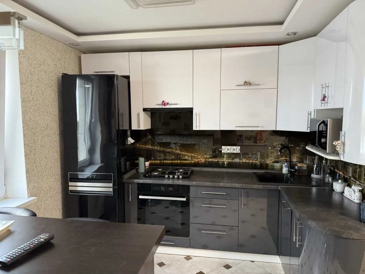 Фото Rent a 2-room apartment, Bratyslavska Street 13 Kyiv for long-term rent, price: 19000 UAH, code 5365