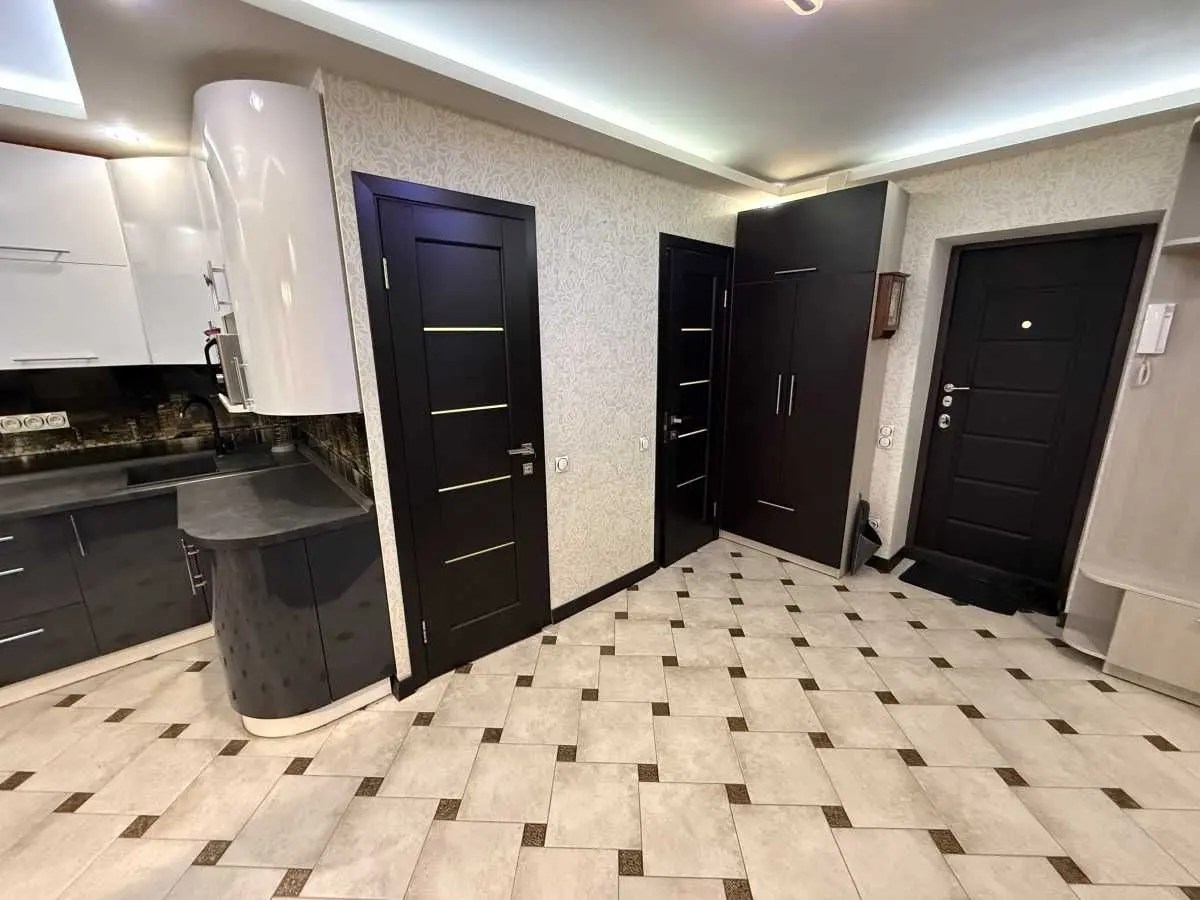 Фото Rent a 2-room apartment, Bratyslavska Street 13 Kyiv for long-term rent, price: 19000 UAH, code 5365