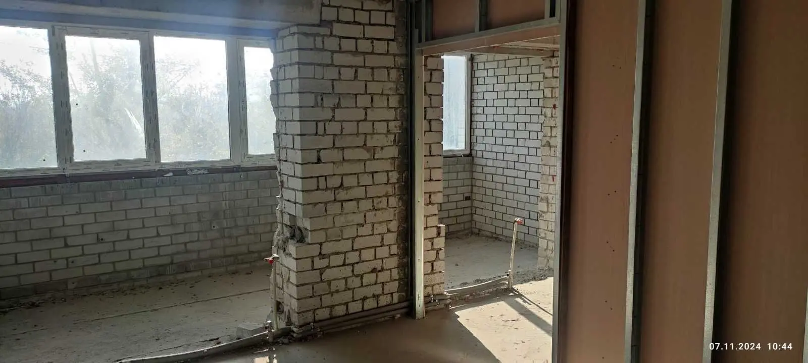 Фото Selling a 3-room apartment, 120.7 sq.m., Slavy Boulevard 58 Dnipro, price: 48280 $, code 5375