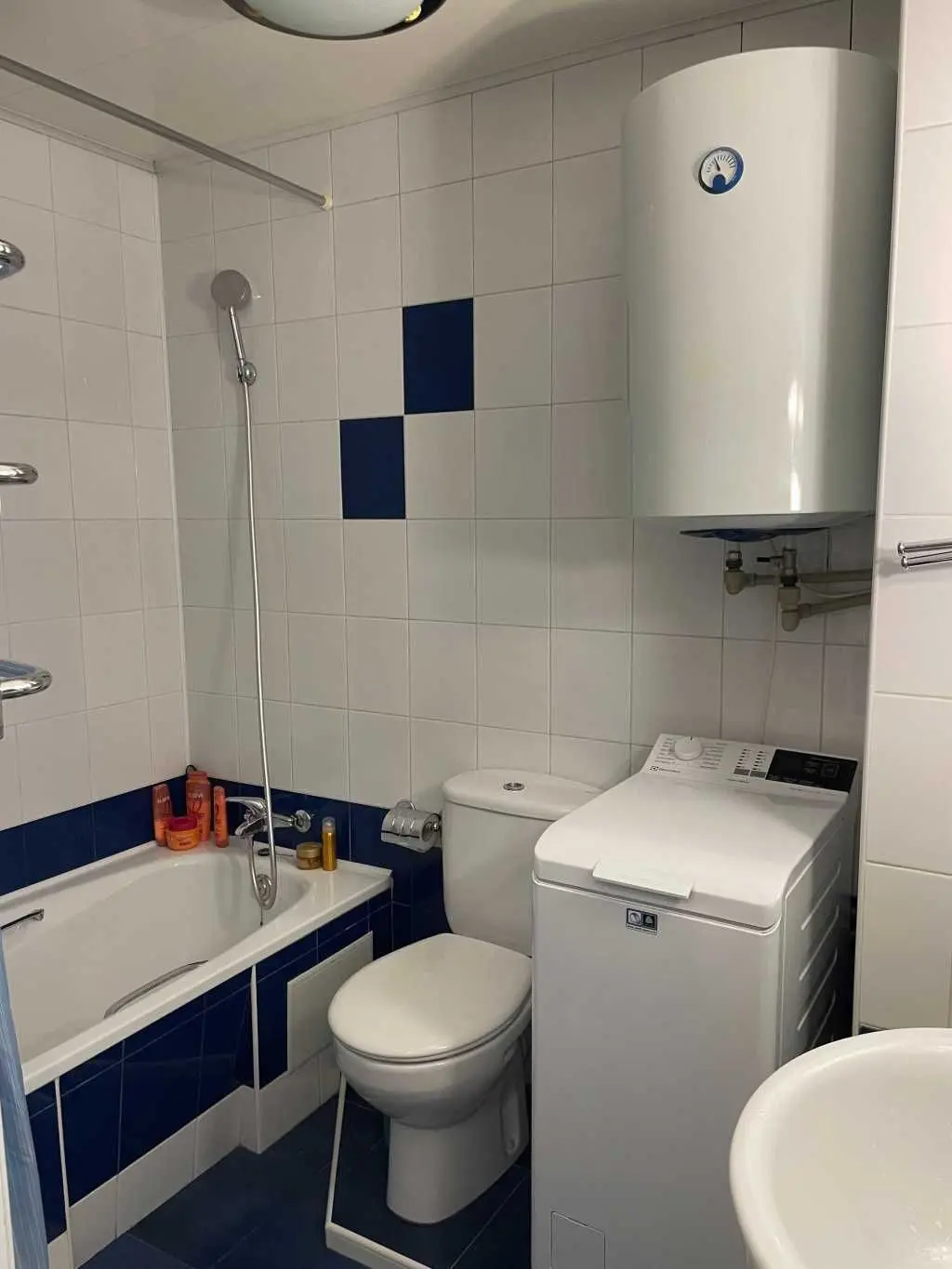 Фото Selling a 3-room apartment, 64 sq.m., Naberezhna Peremohy Street 98 Dnipro, price: 65000 USD, code 5386
