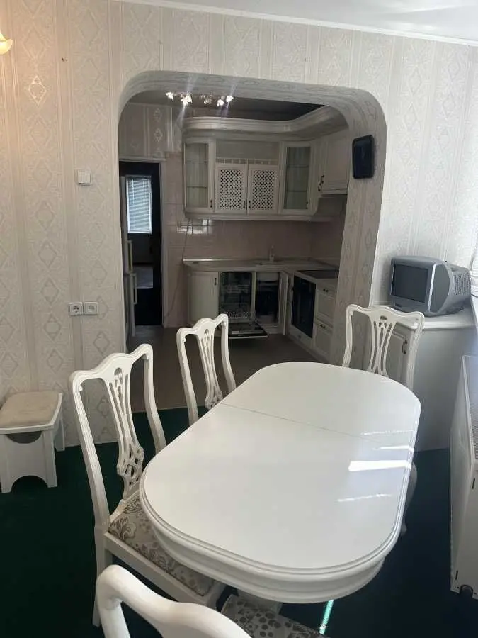Фото Зняти 3 кімнатну квартиру, Підлісна вул. 6 Київ в довгострокову оренду, ціна: 19000 UAH, код 5388