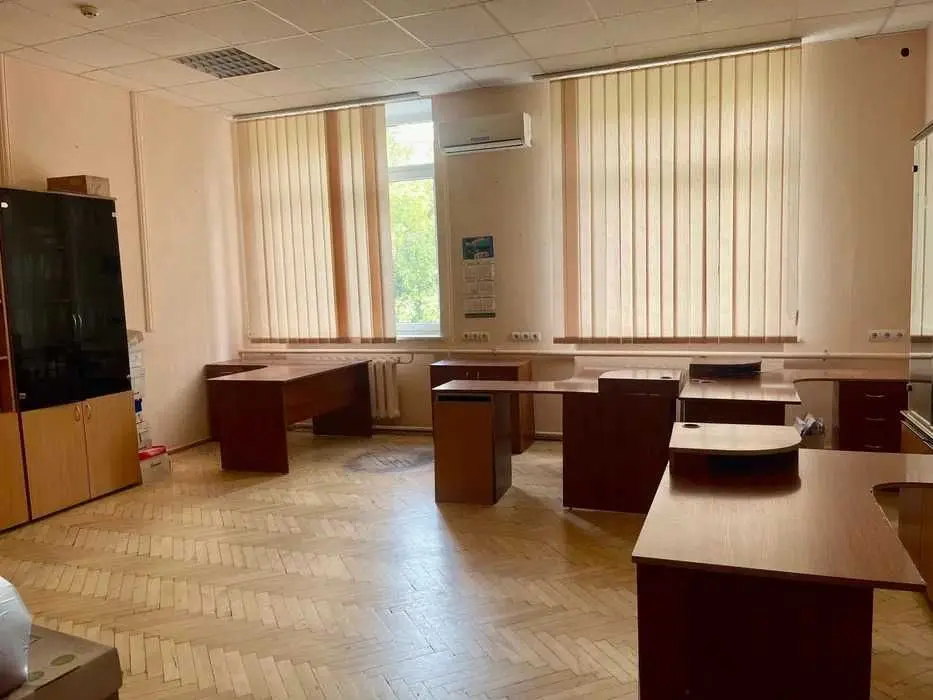 Фото Продаю офіс, 1074 кв. м, Євгена Коновальця вул. (Щорса) 31 Київ, ціна: 1612000 USD, код 5391