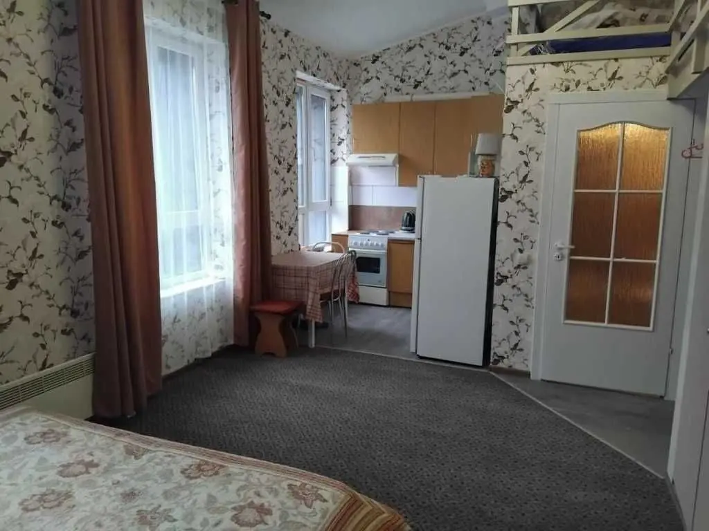 Фото Selling a 1-room apartment, 28 sq.m., Zavokzalnyi Lane  Boryspil, price: 37000 USD, code 5398