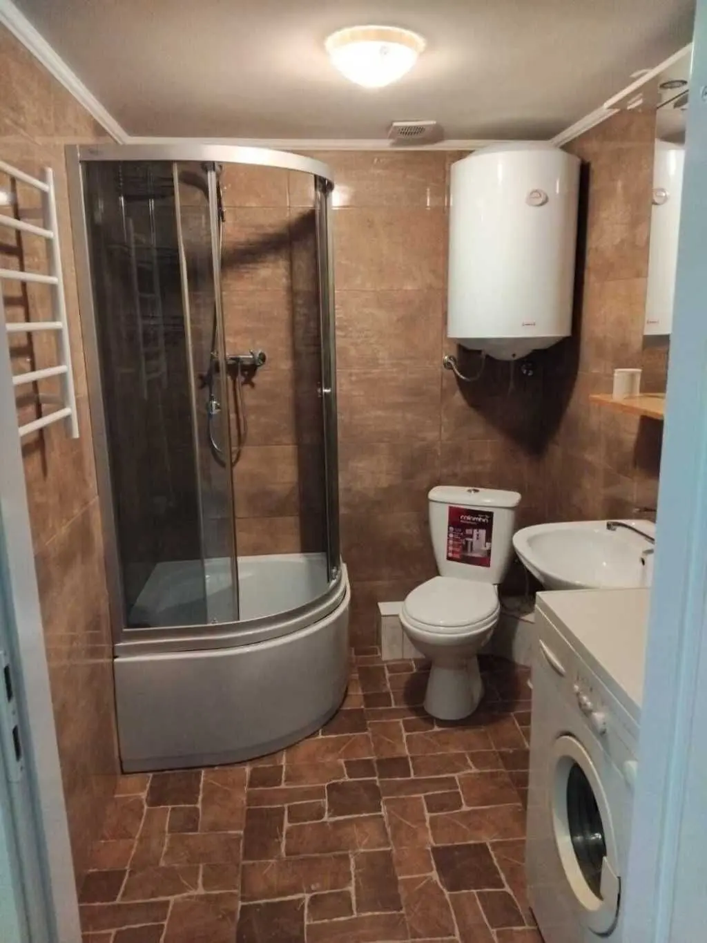 Фото Selling a 1-room apartment, 28 sq.m., Zavokzalnyi Lane  Boryspil, price: 37000 USD, code 5398