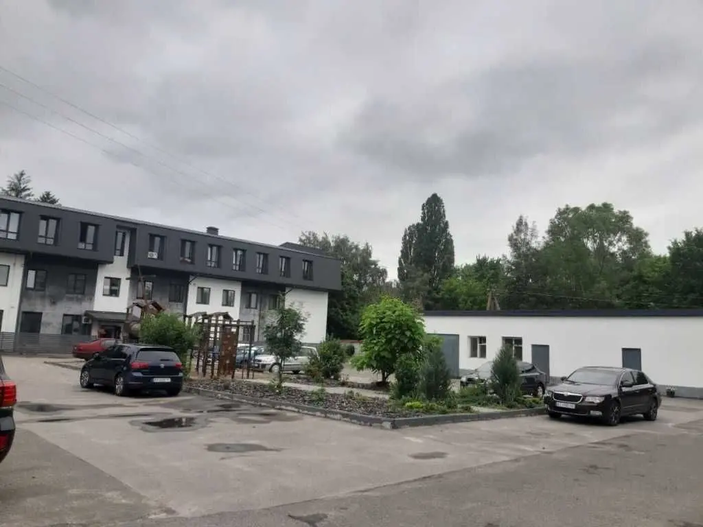 Фото Selling a 1-room apartment, 28 sq.m., Zavokzalnyi Lane  Boryspil, price: 37000 USD, code 5398