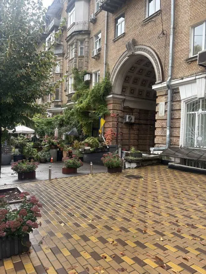 Фото Продаю 1 кімнатну квартиру, 36 кв. м, Микільсько-Ботанічна вул. 7/9 Київ, ціна: 75990 USD, код 5400
