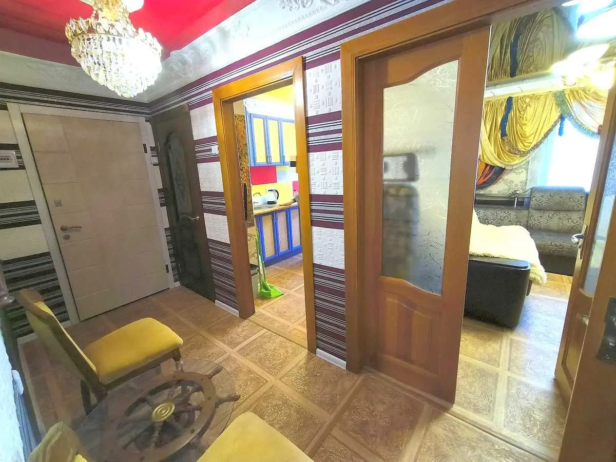 Фото Продаю 2 кімнатну квартиру, 49.5 кв. м, Комарівка, ціна: 30000 USD, код 5403