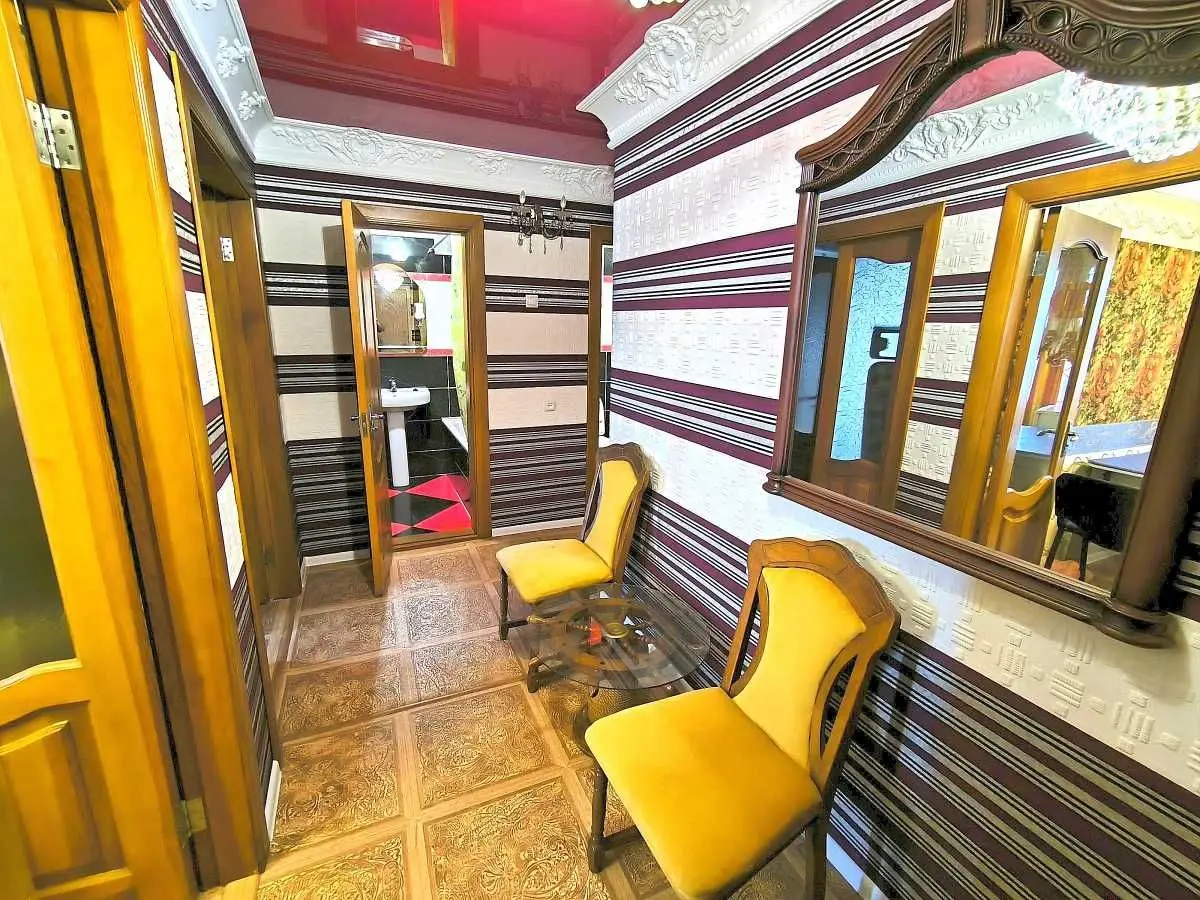 Фото Продаю 2 кімнатну квартиру, 49.5 кв. м, Комарівка, ціна: 30000 USD, код 5403