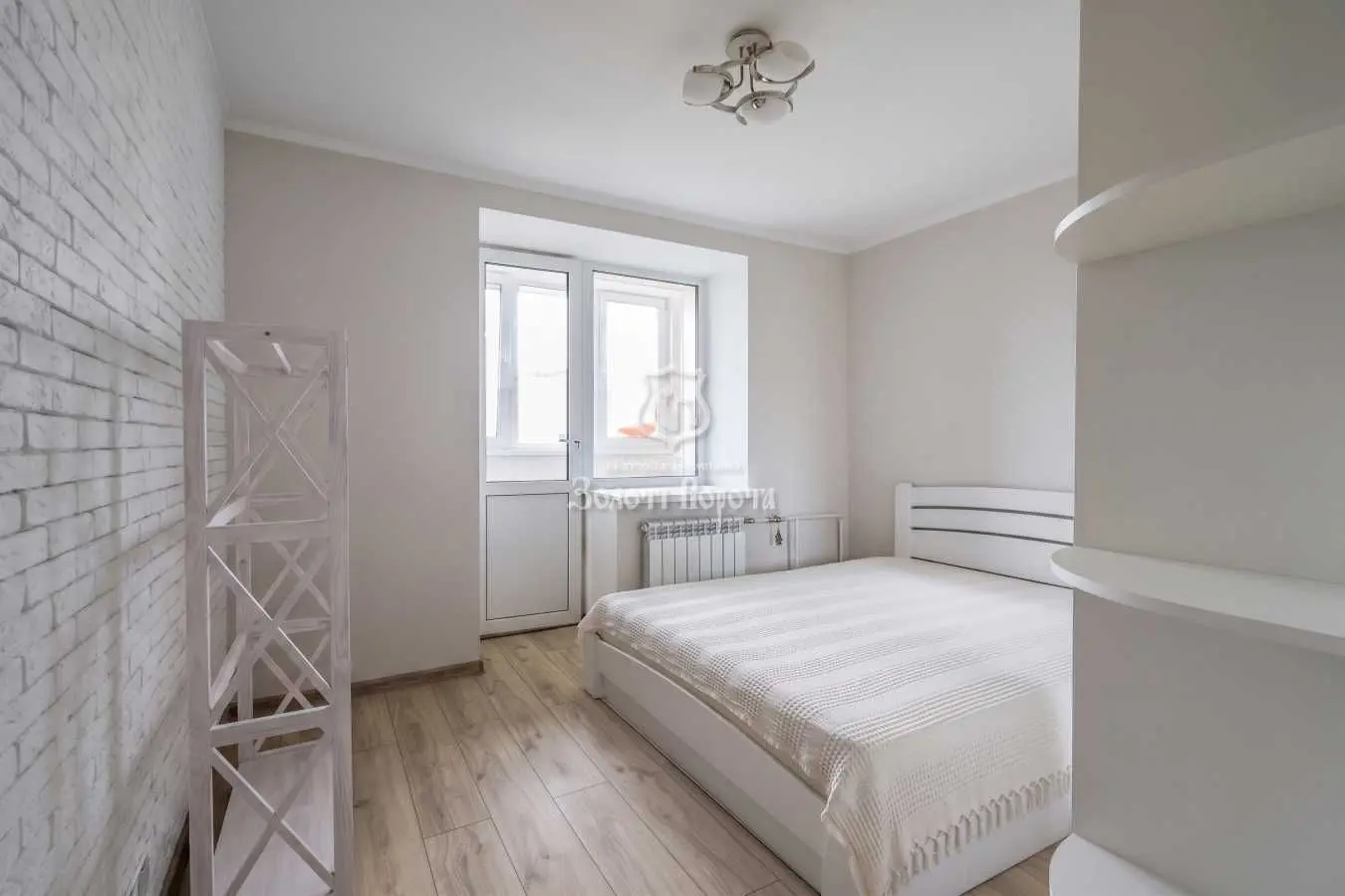 Фото Selling a 3-room apartment, 110 sq.m., Mezhyhirska Street 43 Kyiv, price: 150000 USD, code 5409