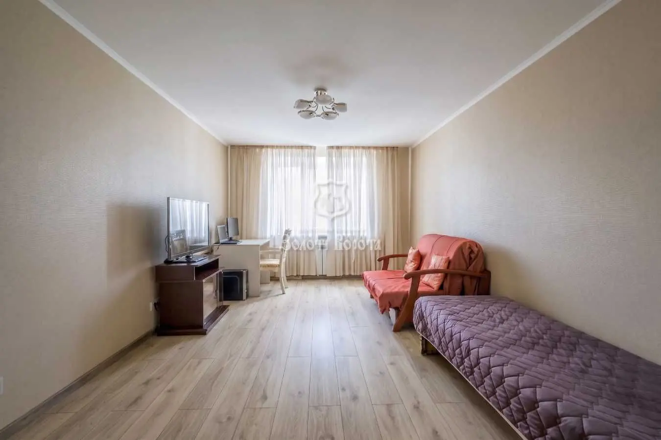 Фото Selling a 3-room apartment, 110 sq.m., Mezhyhirska Street 43 Kyiv, price: 150000 USD, code 5409