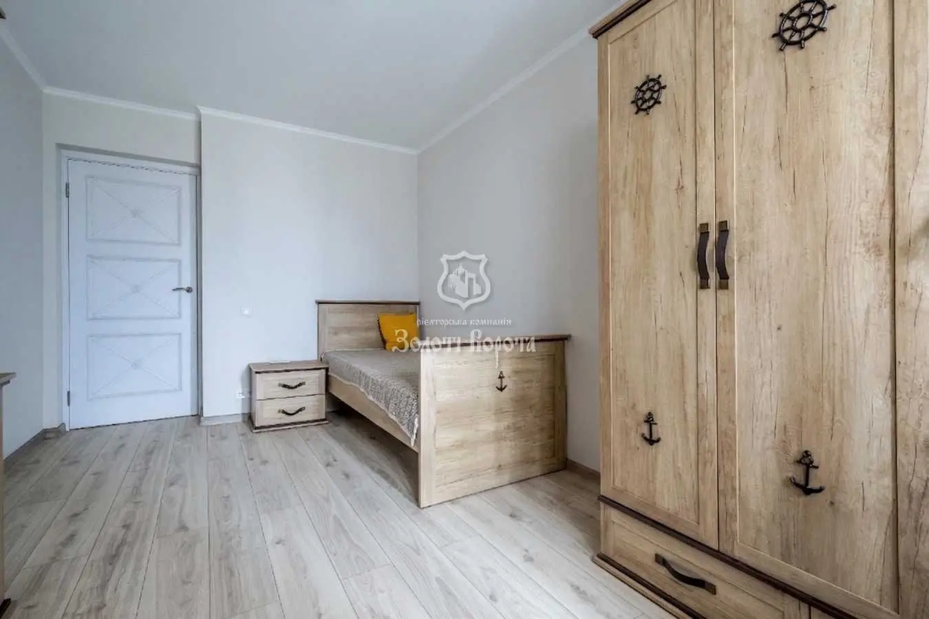 Фото Selling a 3-room apartment, 110 sq.m., Mezhyhirska Street 43 Kyiv, price: 150000 USD, code 5409