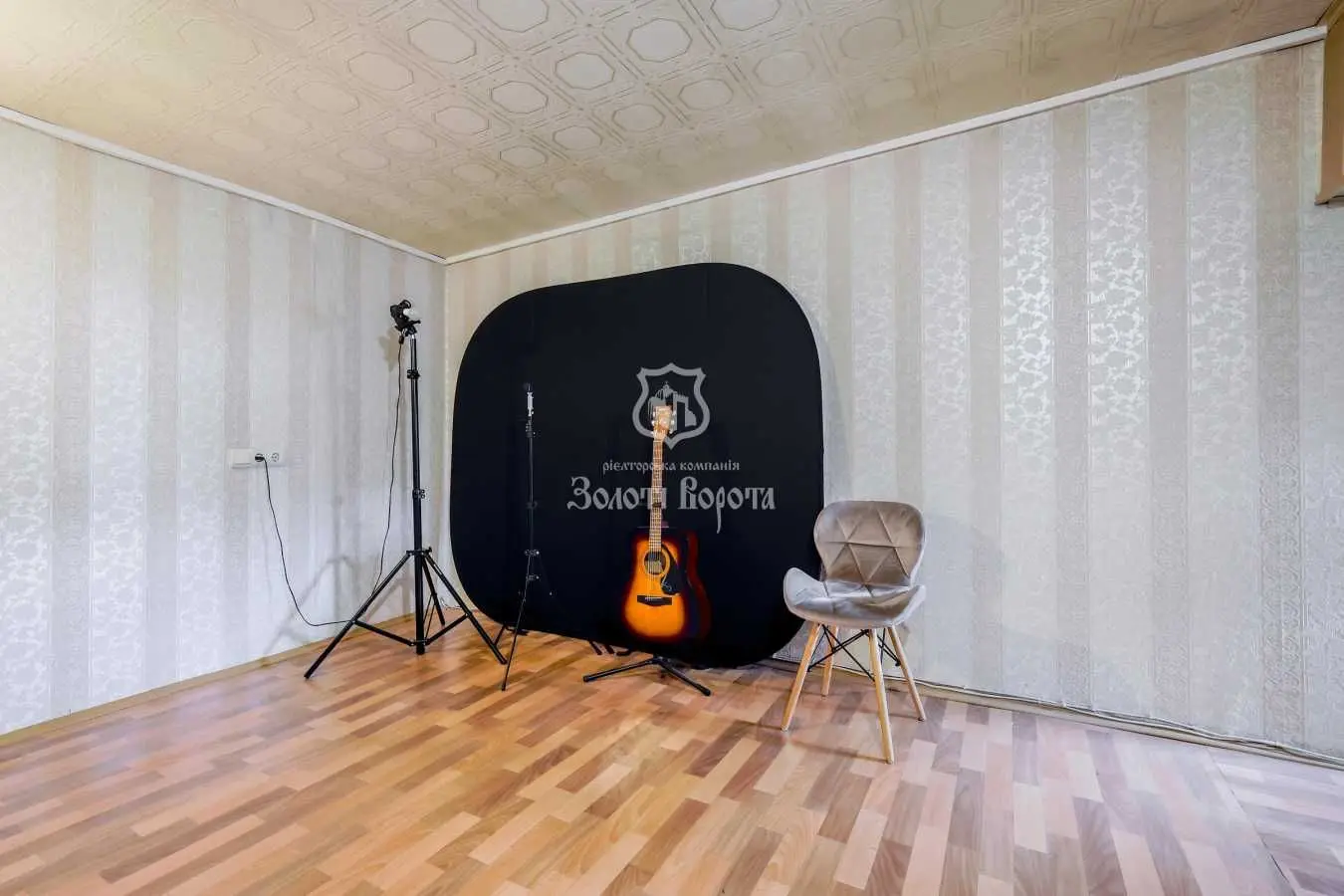 Фото Selling a 3-room apartment, 110 sq.m., Mezhyhirska Street 43 Kyiv, price: 150000 USD, code 5409