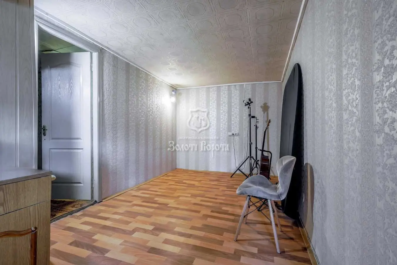 Фото Selling a 3-room apartment, 110 sq.m., Mezhyhirska Street 43 Kyiv, price: 150000 USD, code 5409
