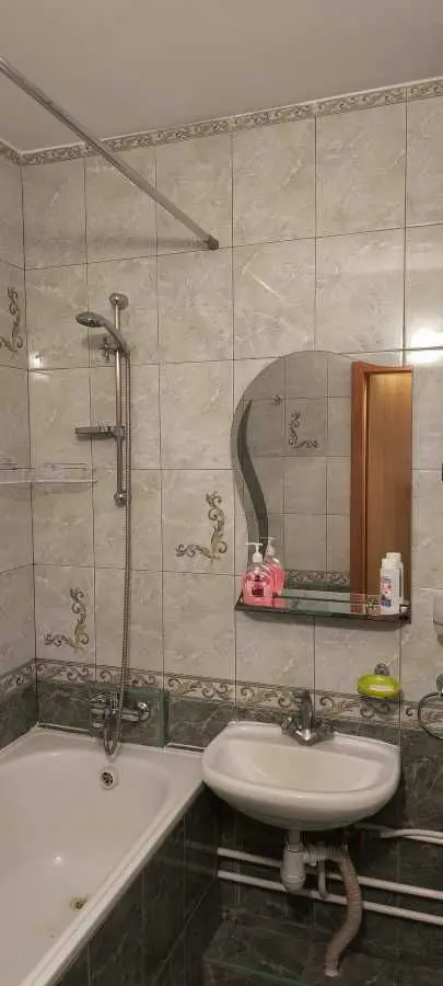 Фото Зняти 1 кімнатну квартиру, Олевська вул. 7 Київ в довгострокову оренду, ціна: 12000 UAH, код 5415