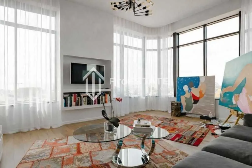Фото Продаю 4-комнатную квартиру, 221 кв. м, Евгения Коновальца ул. (Щорса) 36 Киев, цена: 365000 USD, код 5422
