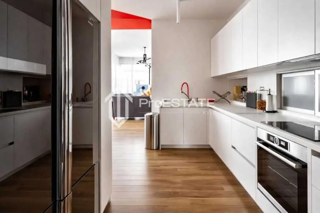 Фото Продаю 4-комнатную квартиру, 221 кв. м, Евгения Коновальца ул. (Щорса) 36 Киев, цена: 365000 USD, код 5422