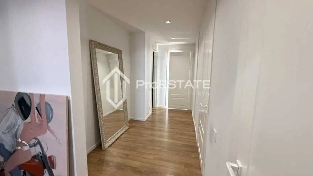 Фото Продаю 4-комнатную квартиру, 221 кв. м, Евгения Коновальца ул. (Щорса) 36 Киев, цена: 365000 USD, код 5422