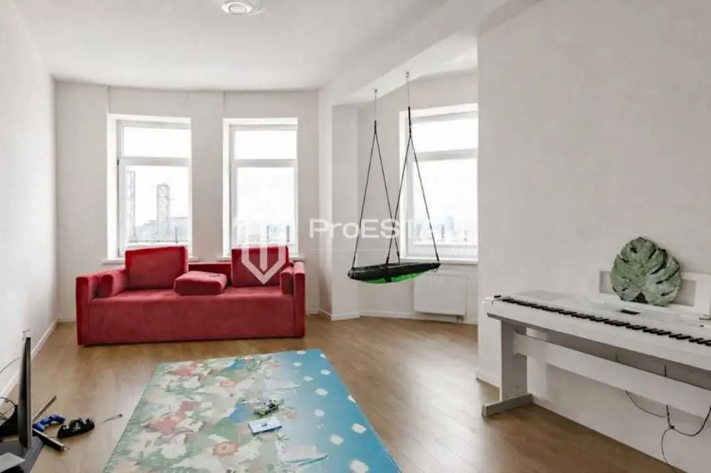 Фото Продаю 4-комнатную квартиру, 221 кв. м, Евгения Коновальца ул. (Щорса) 36 Киев, цена: 365000 USD, код 5422