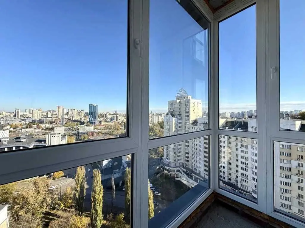 Фото Selling a 2-room apartment, 70 sq.m., Kudriashova Lane  Kyiv, price: 140000 USD, code 5424