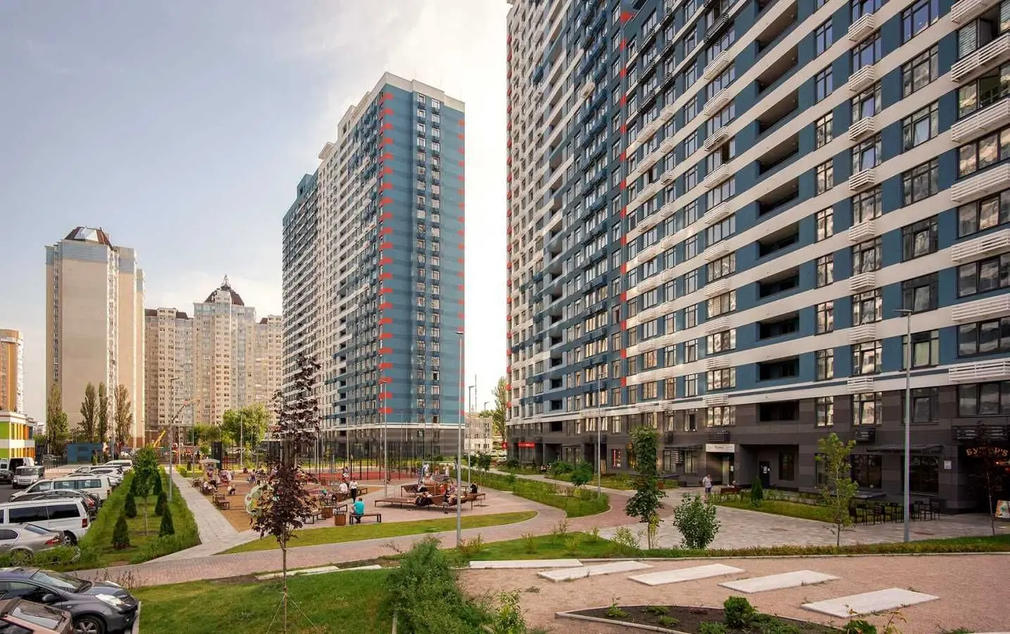 Фото Selling a 1-room apartment, 45 sq.m., Yevhena Sverstiuka Street  Kyiv, price: 89000 USD, code 5428