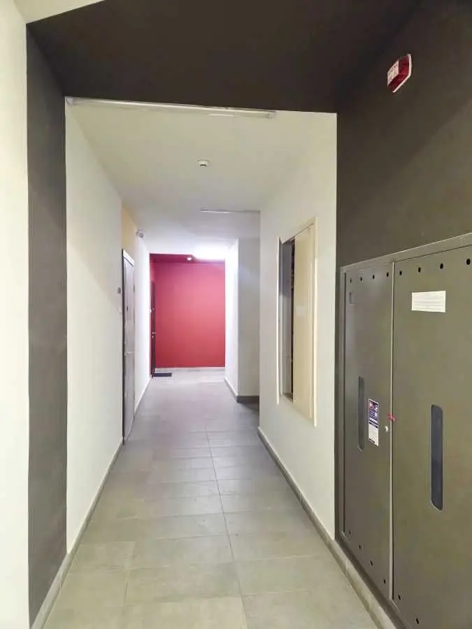 Фото Selling a 1-room apartment, 45 sq.m., Yevhena Sverstiuka Street  Kyiv, price: 89000 USD, code 5428