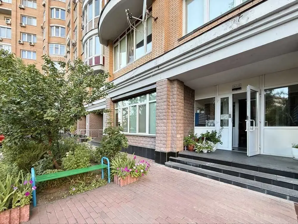 Фото Продаю 3 кімнатну квартиру, 127 кв. м, Оболонська набережна 3 Київ, ціна: 420000 USD, код 5430