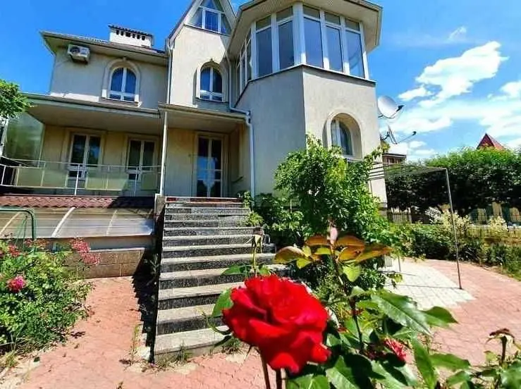 Фото Продаю будинок, 330 кв. м, Зоряна вул.  Дніпро, ціна: 135000 USD, код 5437