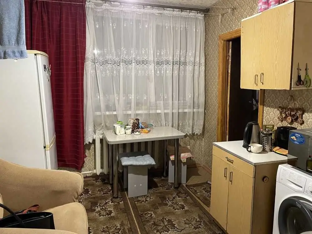 Фото Selling a 1-room apartment, 30 sq.m., Naberezhna Peremohy Street 50 Dnipro, price: 24000 USD, code 5438