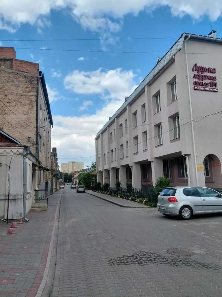Фото Продаю 2-комнатную квартиру, 39 кв. м, Кривой Вал ул. 10 Луцк, цена: 58000 USD, код 5475