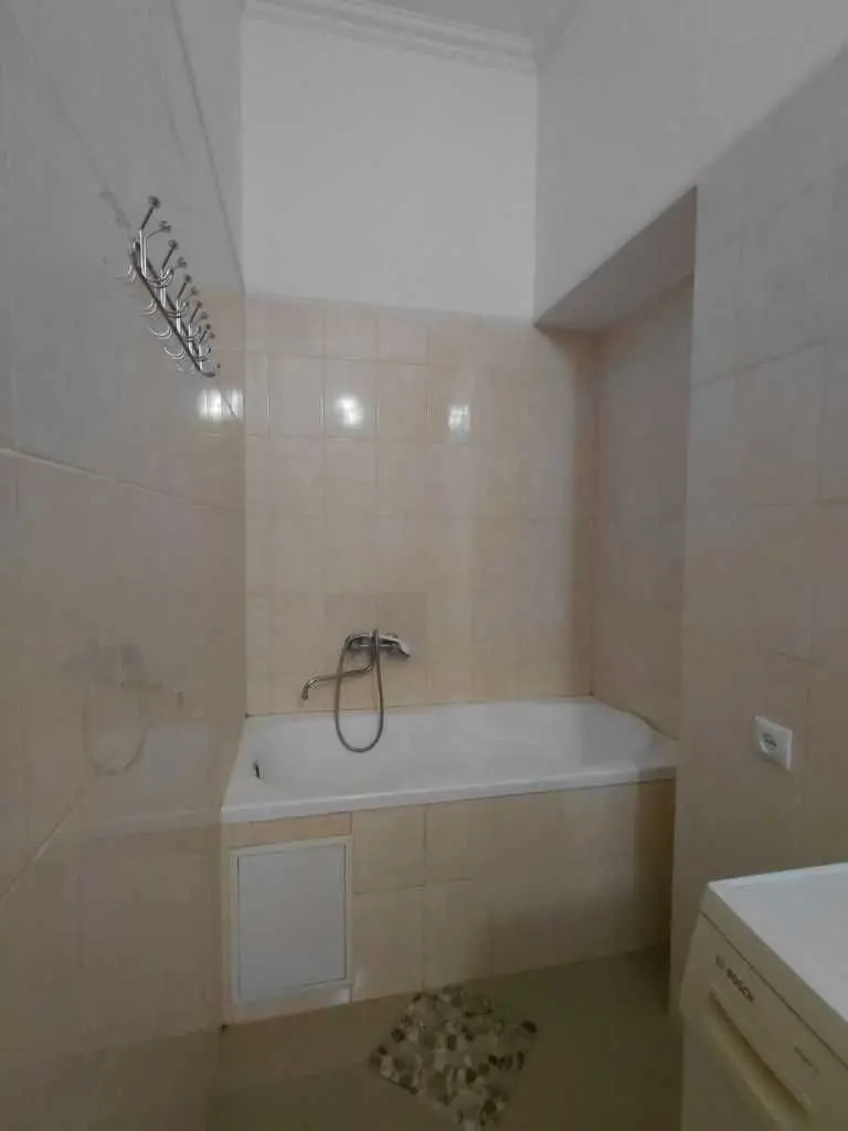 Фото Продаю 2-комнатную квартиру, 39 кв. м, Кривой Вал ул. 10 Луцк, цена: 58000 USD, код 5475