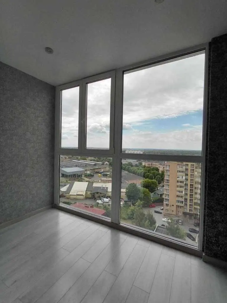 Фото Продаю 1-комнатную квартиру, 44 кв. м, Ровенская ул. 4 Луцк, цена: 72000 USD, код 5476
