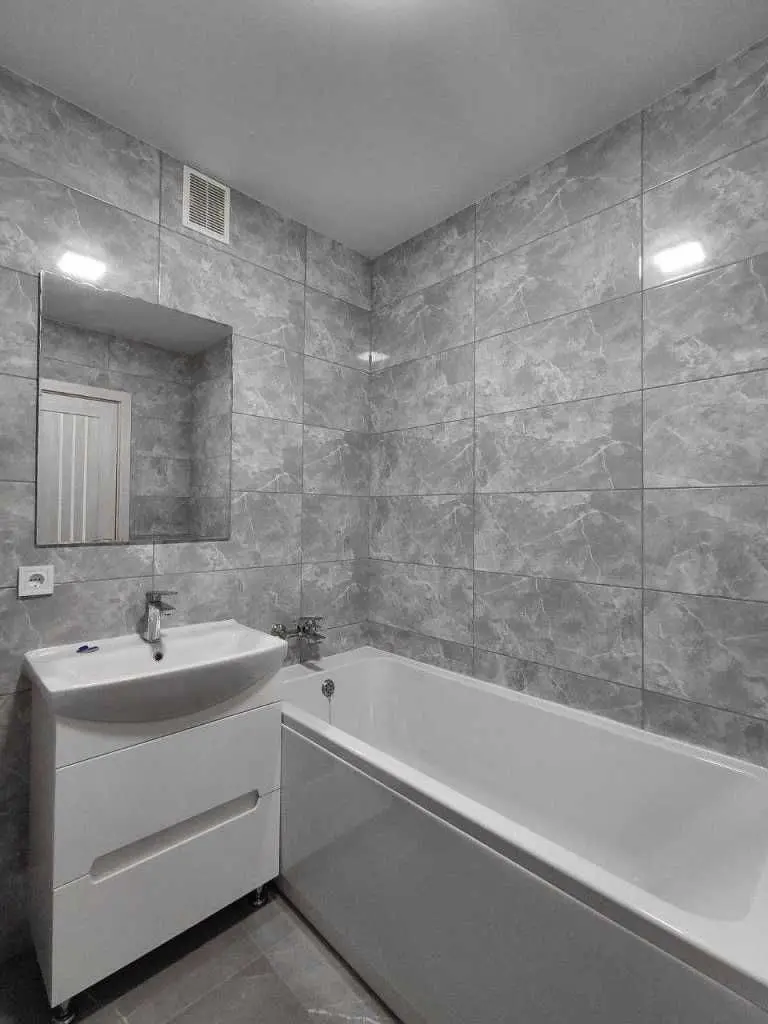 Фото Продаю 1-комнатную квартиру, 44 кв. м, Ровенская ул. 4 Луцк, цена: 72000 USD, код 5476
