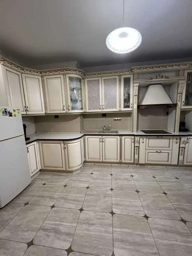 Фото Продаю 3 кімнатну квартиру, 120 кв. м, Голосіївський просп. (40-річчя Жовтня)  Київ, ціна: 210000 USD, код 5528