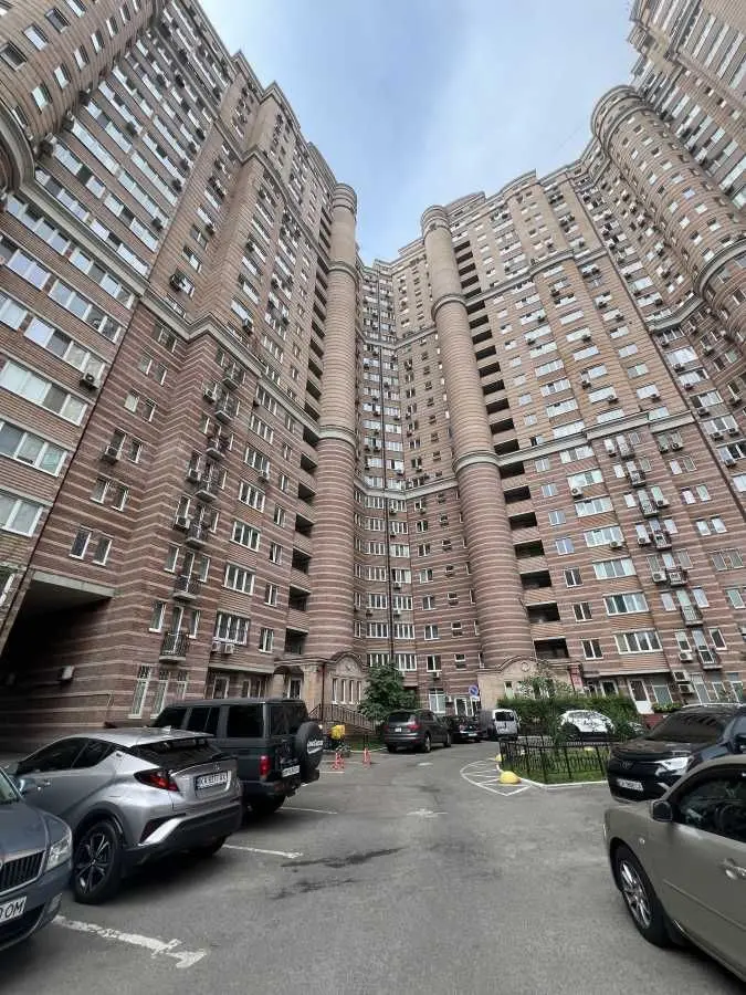 Фото Продаю 3 кімнатну квартиру, 120 кв. м, Голосіївський просп. (40-річчя Жовтня)  Київ, ціна: 210000 USD, код 5528