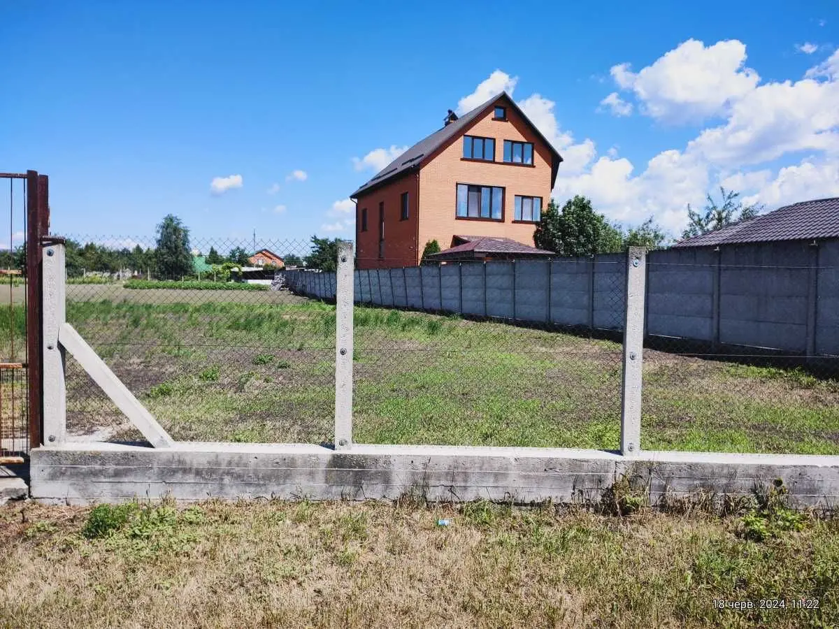 Фото Продаю земельну ділянку, Центральна вул.  Погреби, ціна: 63000 USD, код 5531