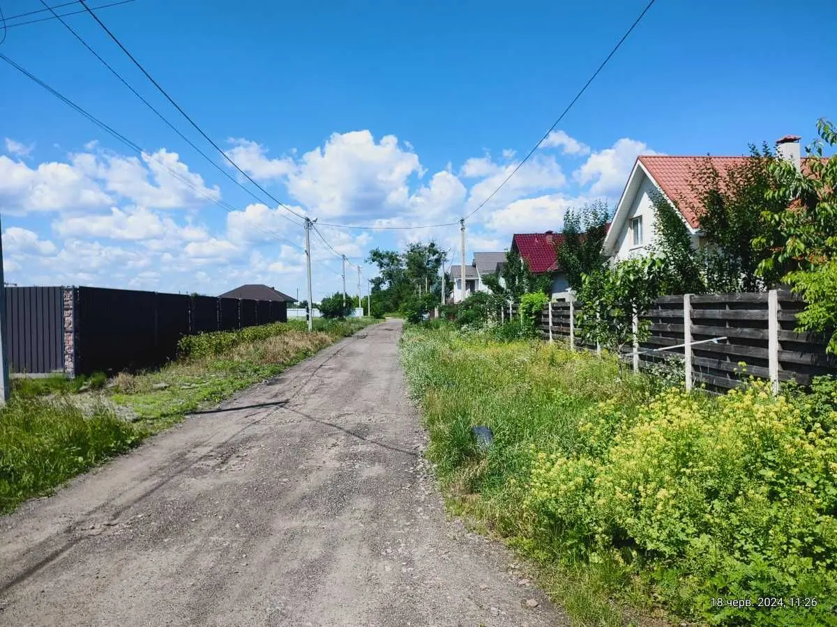 Фото Продаю земельну ділянку, Центральна вул.  Погреби, ціна: 63000 USD, код 5531