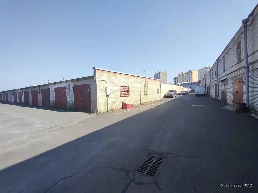 Фото Продаю паркінг, гараж, 40.9 кв. м, Радунська вул. 3 Київ, ціна: 22500 USD, код 5532
