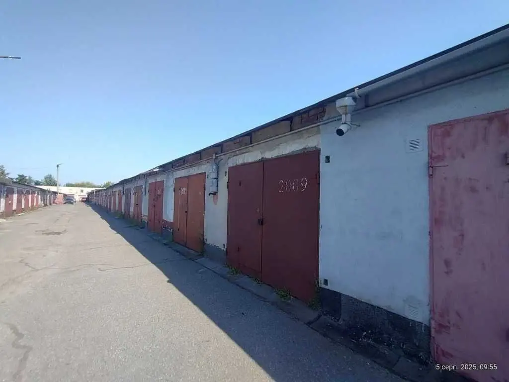 Фото Продаю паркінг, гараж, 40.9 кв. м, Радунська вул. 3 Київ, ціна: 22500 USD, код 5532