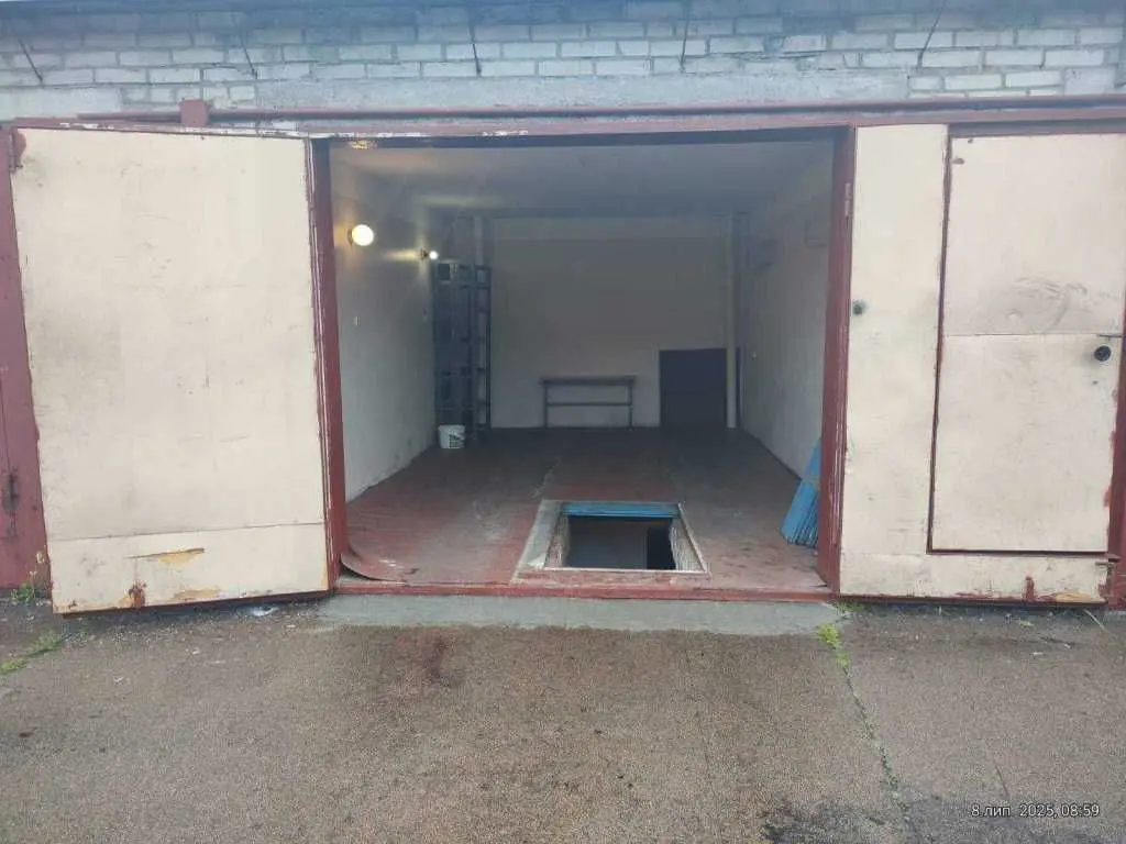 Фото Продаю паркінг, гараж, 40.9 кв. м, Радунська вул. 3 Київ, ціна: 23000 USD, код 5533